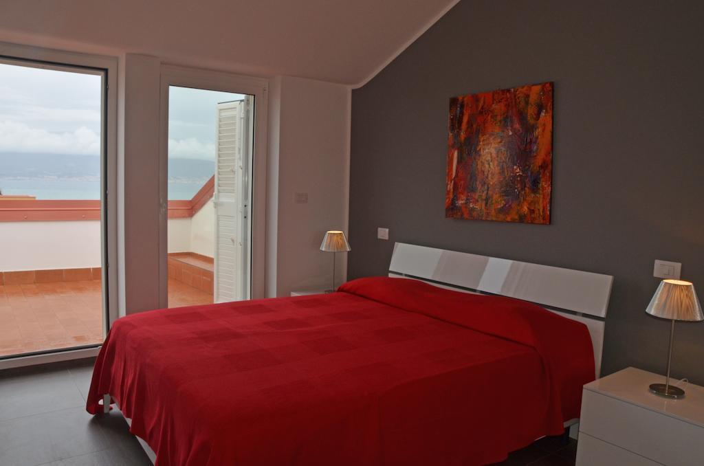 Hotel Residence Thalassa Reggio di Calabria Dış mekan fotoğraf
