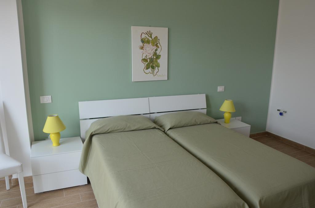 Hotel Residence Thalassa Reggio di Calabria Oda fotoğraf